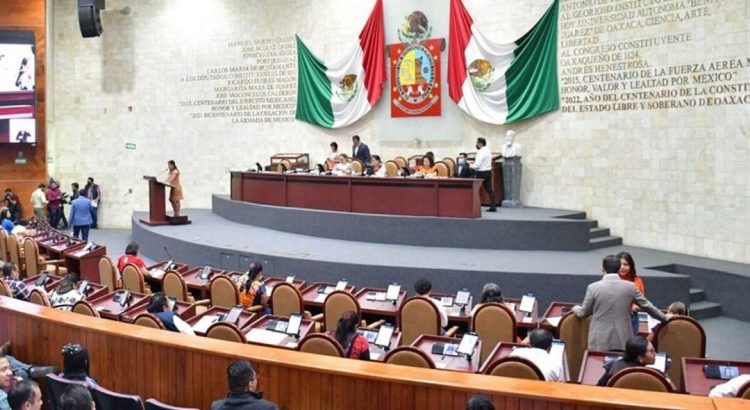 Aprueban en Oaxaca ley para revocar mandato Aprueban en Oaxaca ley para revocar mandato