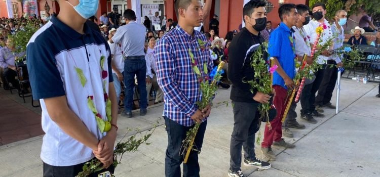 Incluirán en certificación policial a topiles de municipios indígenas de Oaxaca Incluirán en certificación policial a topiles de municipios indígenas de Oaxaca
