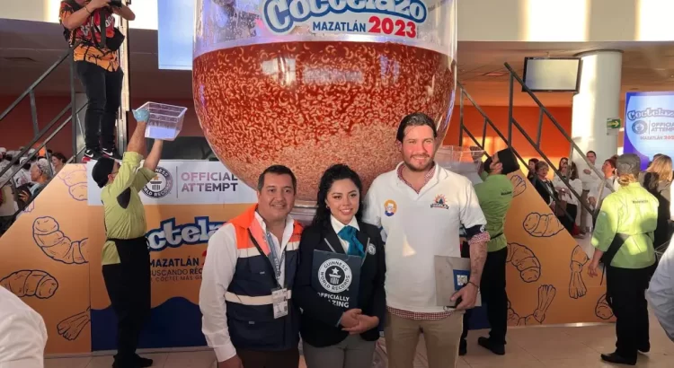 Mazatlán rompe Récord Guinness por el coctel de camarón más grande del mundo Mazatlán rompe Récord Guinness por el coctel de camarón más grande del mundo