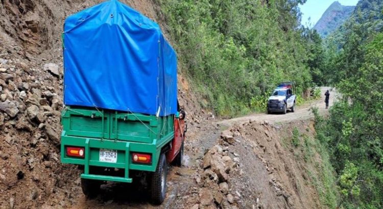 Lluvias afectan 5 regiones de Oaxaca: hay 2 puentes colapsados y una veintena de pueblos incomunicados