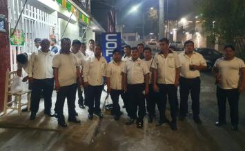 Liberan a los 20 choferes de Oaxaca detenidos por transportar migrantes en autobuses a Veracruz