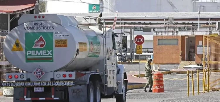 Pemex será el mayor riesgo fiscal del próximo gobierno, advierte Bank of America