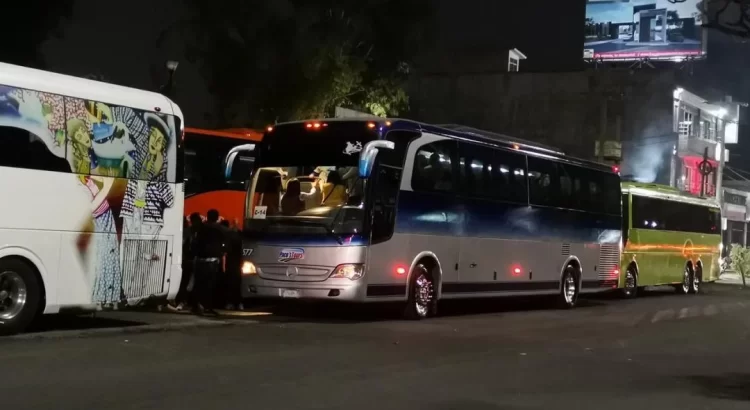 Se movilizan desde Oaxaca más de 25 mil simpatizantes de Sheinbaum para su arranque de campaña