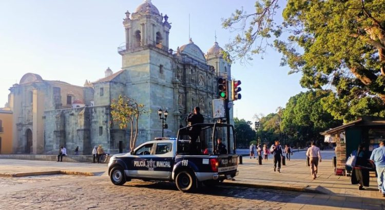 Defensoría exige disculpa pública del municipio de Oaxaca para mujer policía que fue acosada