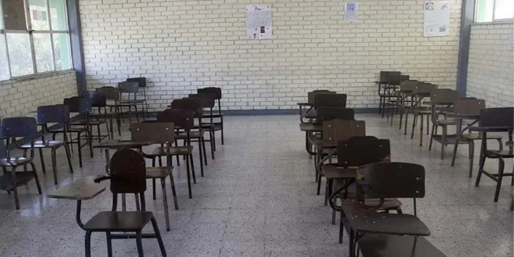 Toma el SNTE las calles: quedarán sin clases casi un millón de alumnos en Oaxaca