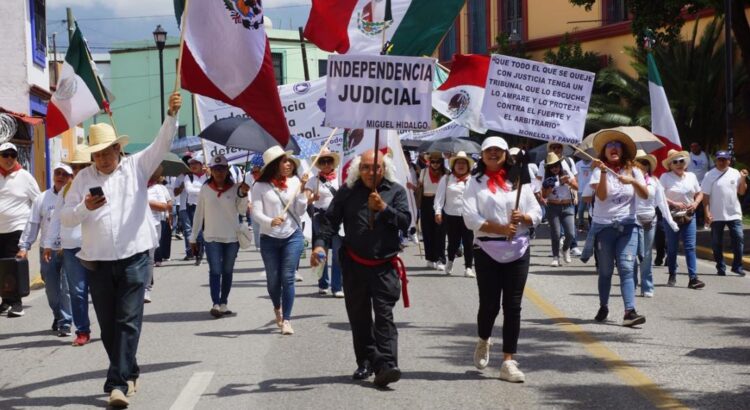 Condenan a diputados de Oaxaca como “traidores de la patria” por aprobar reforma al Poder Judicial