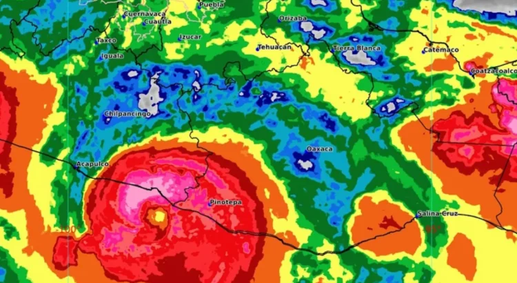 Huracán ‘John’ tocará tierra entre Guerrero y Oaxaca, cierran aeropuertos, playas y carreteras