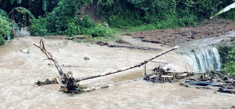 Lluvias dejan incomunicadas a comunidades de la Mixteca y Sierra Sur de Oaxaca