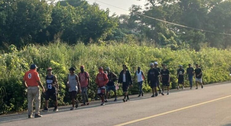 Llega nueva caravana migrante al Istmo de Tehuantepec; suman ocho en 2024