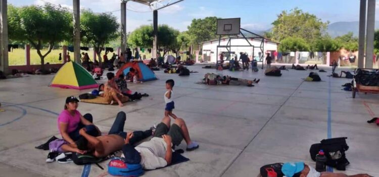 Llega a Oaxaca caravana migrante número 11 del año; vienen 2 mil 500 extranjeros más