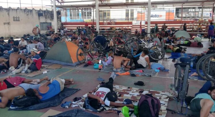 Arriba caravana de más de mil 400 migrantes a Oaxaca