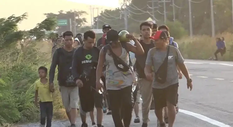 Desmienten migrantes de caravana acompañamiento de la CNDH a su paso por pueblos de Oaxaca