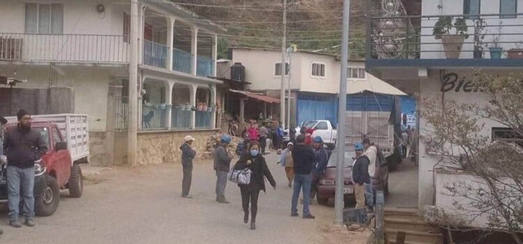 Autoridades de Capulálpam en Oaxaca confiscan material minero extraído ilegalmente; hay un herido