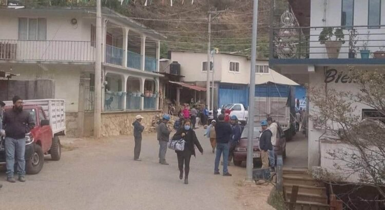 Autoridades de Capulálpam en Oaxaca confiscan material minero extraído ilegalmente; hay un herido