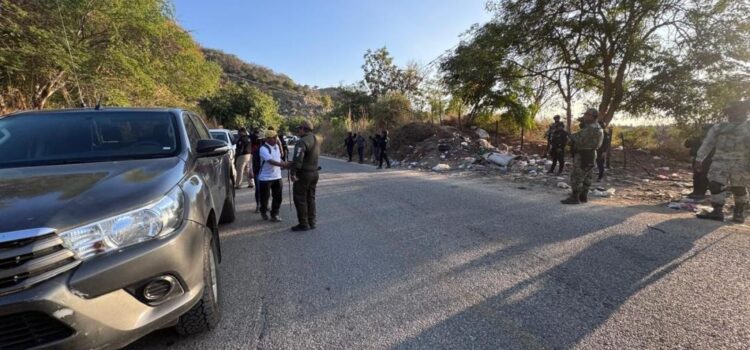 Localizan 3 vehículos de los 7 jóvenes desaparecidos que viajaban a Puerto Escondido