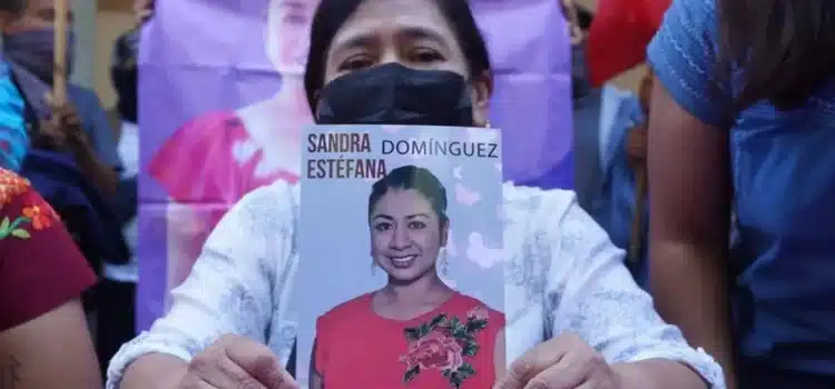 Madre de la activista Sandra Domínguez lamenta asesinato de policía federal durante búsqueda en Oaxaca