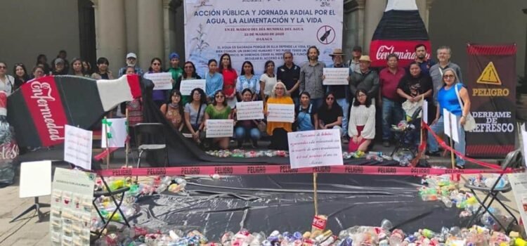 Denuncian daños a la salud y al medio ambiente por empresas refresqueras en comunidades de Oaxaca