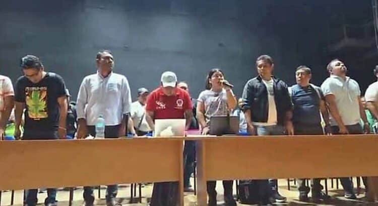 Sección 22 del SNTE acuerda mantener y fortalecer el plantón en la Ciudad de México