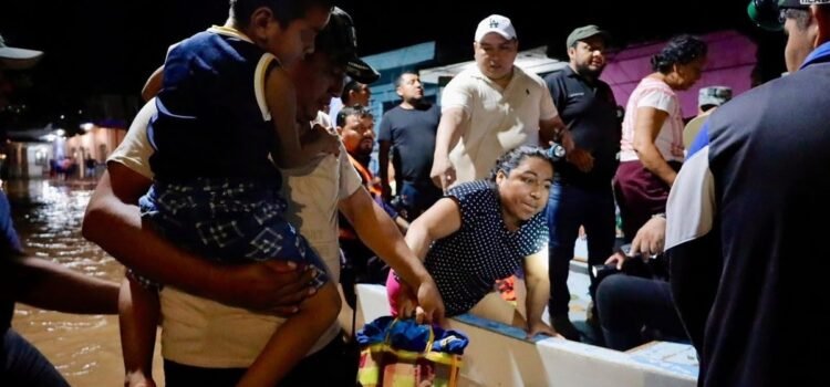 Huracán Erick causó afectaciones en al menos 38 municipios de Oaxaca; 10 de ellos, en estado crítico