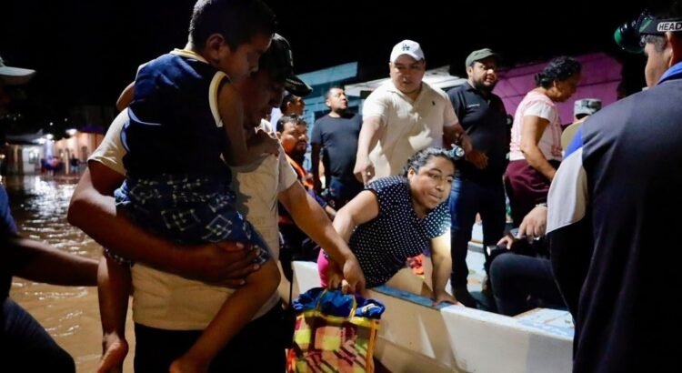 Huracán Erick causó afectaciones en al menos 38 municipios de Oaxaca; 10 de ellos, en estado crítico