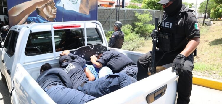 Fuerzas de seguridad federales y de Oaxaca toman control de la Policía Municipal de Juchitán, tras ola de violencia