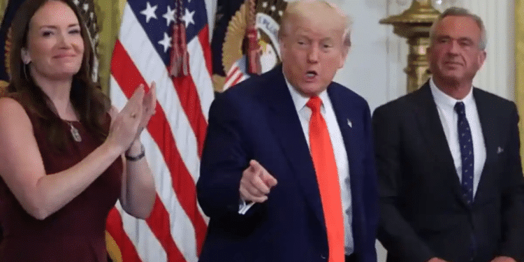 Abandona Trump la cumbre del G7