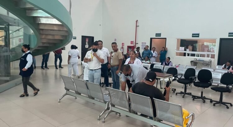 Después de paro laboral, designan a nuevo director en hospital de Juchitán