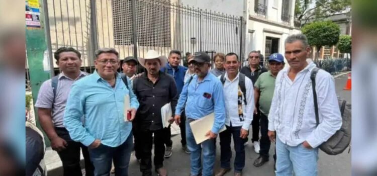 Alcaldes de Oaxaca piden recursos en Segob para afectados por huracán ‘Erick’ Alcaldes de Oaxaca piden recursos en Segob para afectados por huracán ‘Erick’