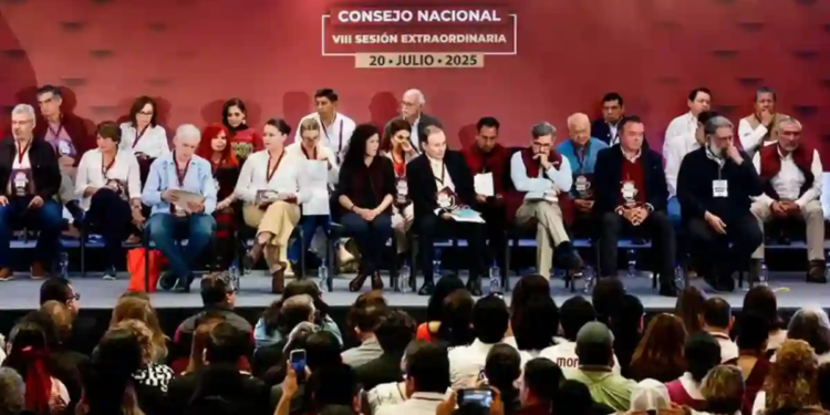 Establecerá Morena comisión para revisar adhesiones de nuevos militantes Establecerá Morena comisión para revisar adhesiones de nuevos militantes
