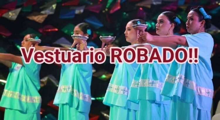 Roban vestuario a bailarinas del Bani Stui Gulal tras su actuación en evento de la Guelaguetza Roban vestuario a bailarinas del Bani Stui Gulal tras su actuación en evento de la Guelaguetza