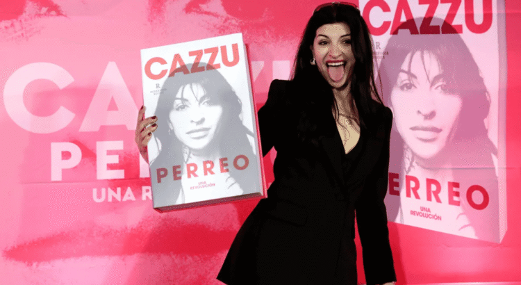 Cazzu presenta su libro “Perreo, una revolución” y reflexiona sobre feminismo y machismo en la música urbana Cazzu presenta su libro “Perreo, una revolución” y reflexiona sobre feminismo y machismo en la música urbana