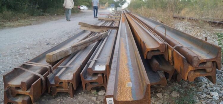Por adeudos, empresarios de Matías Romero paran obras del centro de operaciones del Tren Transístmico