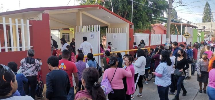 Adelantarán una semana el inicio de clases en Oaxaca; Sección 22 del SNTE presenta calendario escolar alternativo