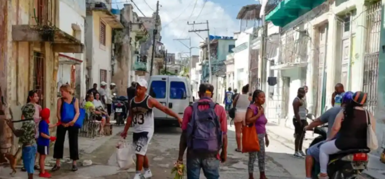 Cuba, paralizada por la chikunguña Cuba, paralizada por la chikunguña