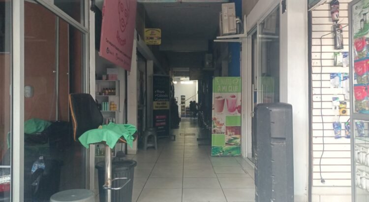 Crece inconformidad por “apagones” en municipios del Istmo de Oaxaca; hay 70 colonias afectadas en Salina Cruz Crece inconformidad por “apagones” en municipios del Istmo de Oaxaca; hay 70 colonias afectadas en Salina Cruz