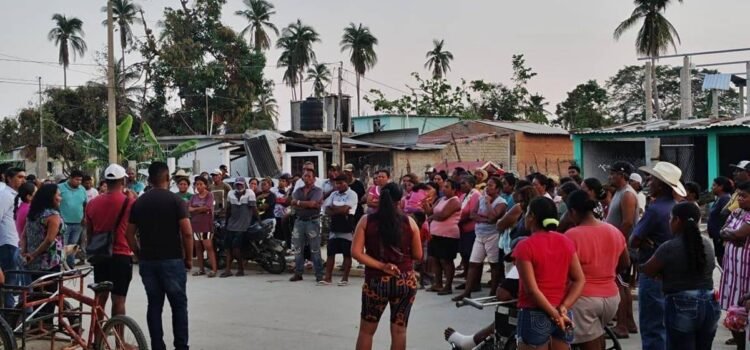 Denuncian a edil de Pinotepa Nacional por falta de obras en Cerro La Esperanza, comunidad afro de Oaxaca