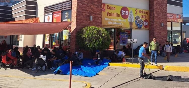 Sección 22 del SNTE inicia paro de 48 horas; toman casetas y plazas comerciales en Oaxaca